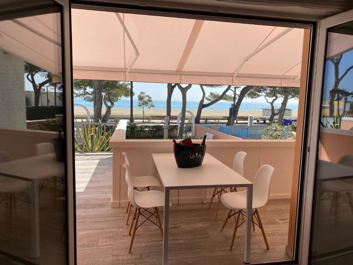 Appartamento Fronte Mare Villa Lory Линьяно-Саббьядоро Экстерьер фото