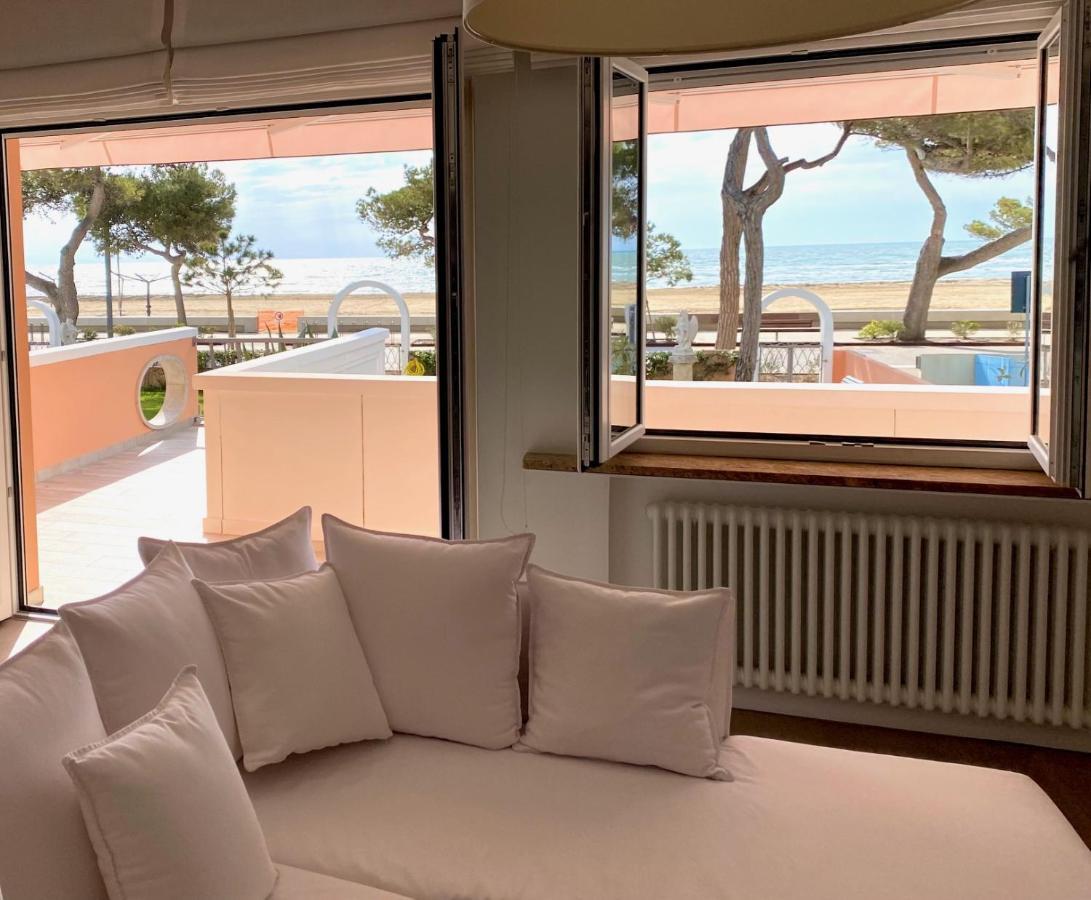 Appartamento Fronte Mare Villa Lory Линьяно-Саббьядоро Экстерьер фото